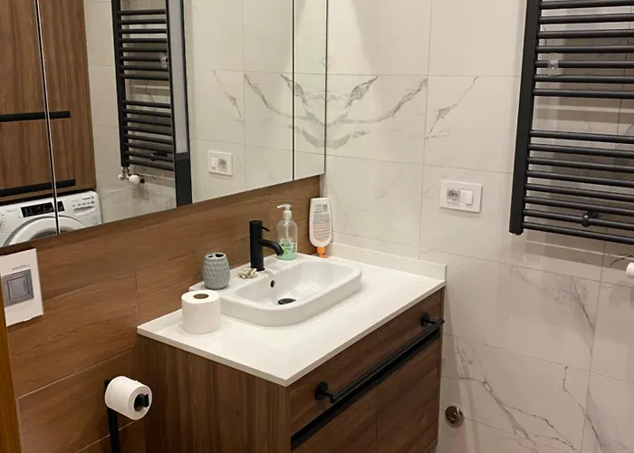 Golden Lux * Ζλάτιμπορ